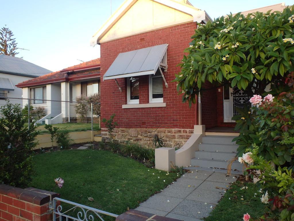 Hamptons Inn Bed & Breakfast Fremantle Esterno foto