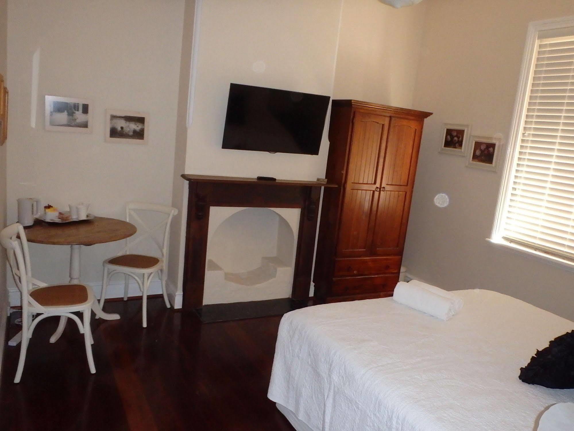 Hamptons Inn Bed & Breakfast Fremantle Esterno foto